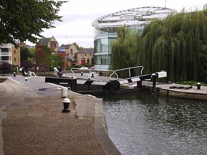 Lock at City Road Basin